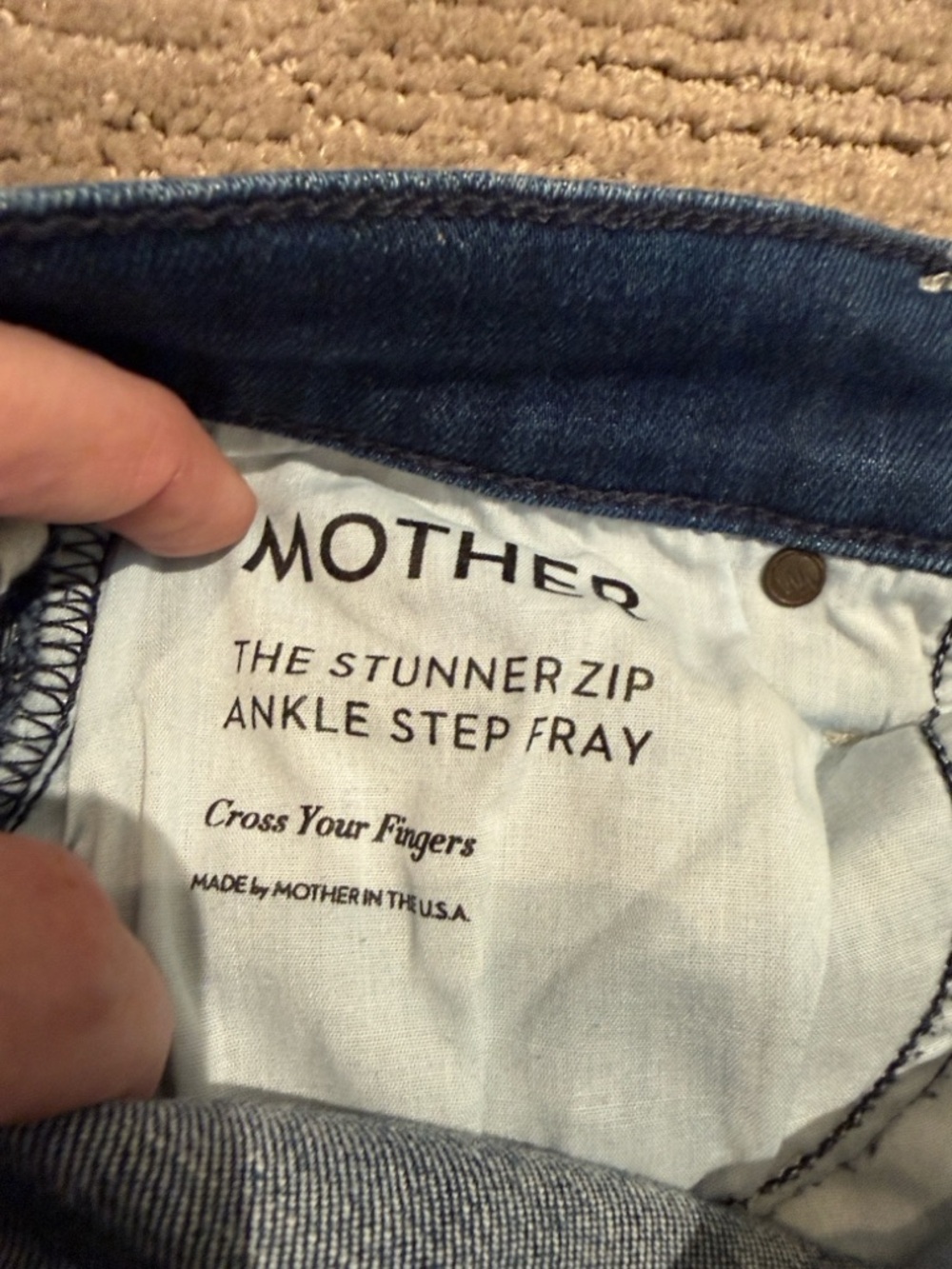 MOTHER The Stunner Zip Ankle Step Fray Jeans Size 28 - Picture 10 of 11